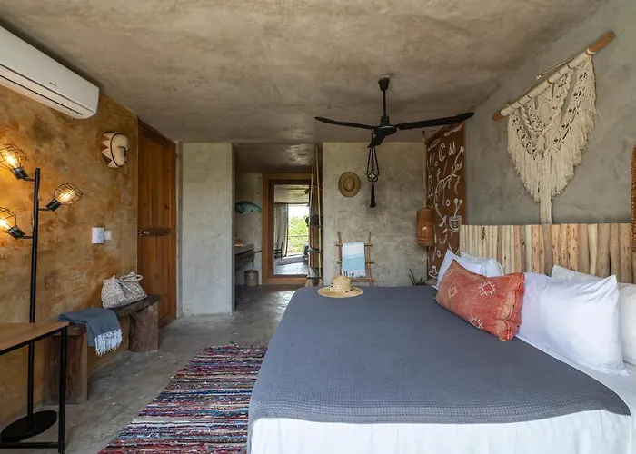 Casa Coyote Hotel 3*