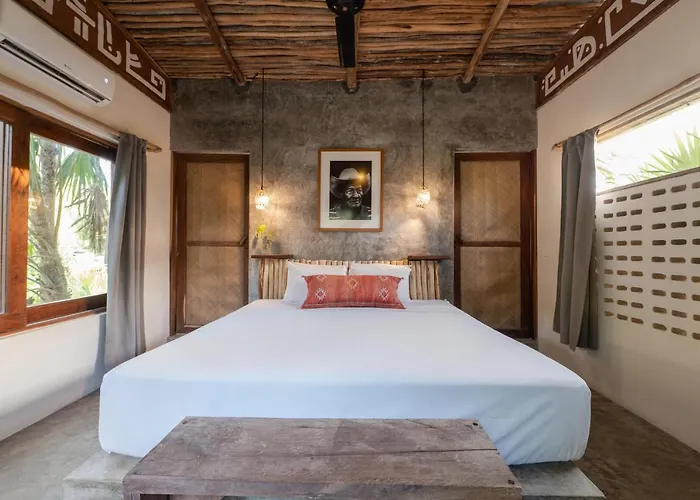 Casa Coyote Hotel 3*