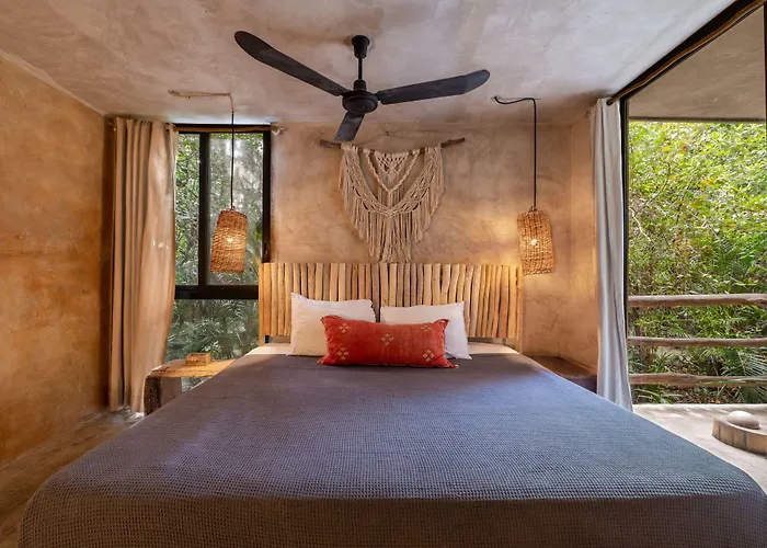 Casa Coyote Hotel 3*